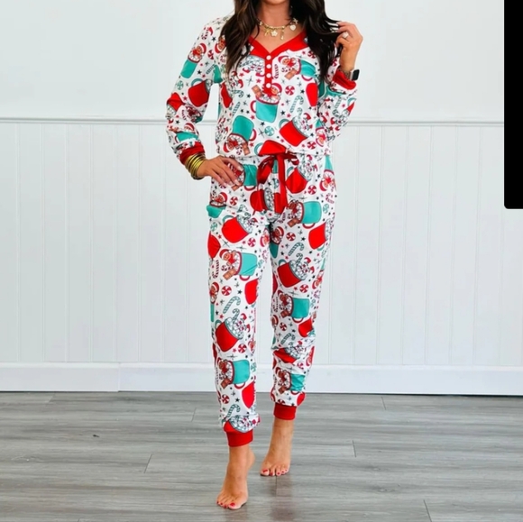 shirley & stone Other - Shirley & Stone Boutique Hot Cocoa Holiday Christmas Jogger Pajama Set